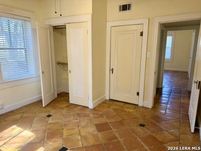 323 Carleton Ct Apt 1, San Antonio, TX 78212