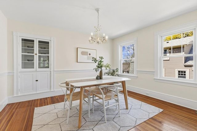 9 Governors Avenue 2, Winchester, MA 01890