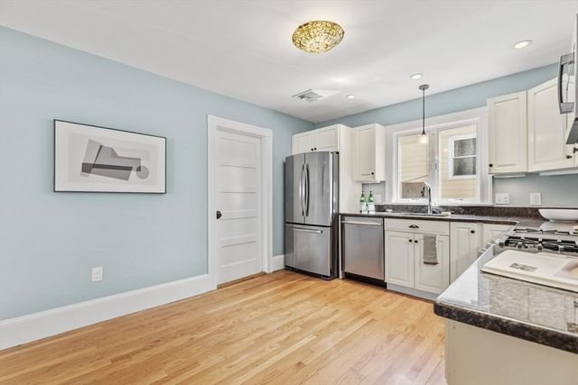 9 Governors Avenue 2, Winchester, MA 01890