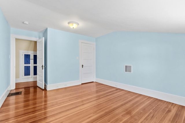 9 Governors Avenue 2, Winchester, MA 01890