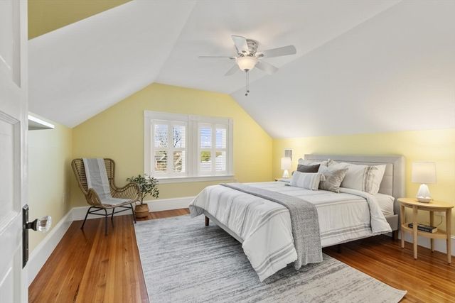 9 Governors Avenue 2, Winchester, MA 01890