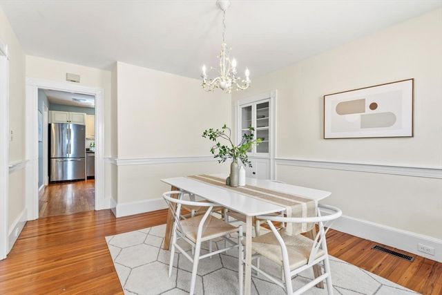 9 Governors Avenue 2, Winchester, MA 01890