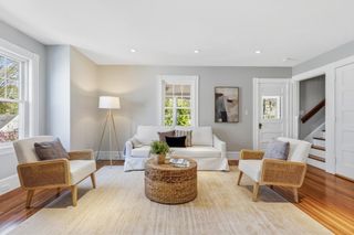 9 Governors Avenue 2, Winchester, MA 01890