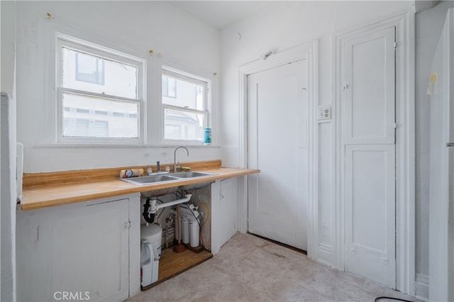 1427 Laveta, Los Angeles, CA 90026