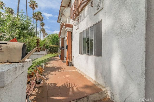 1427 Laveta, Los Angeles, CA 90026