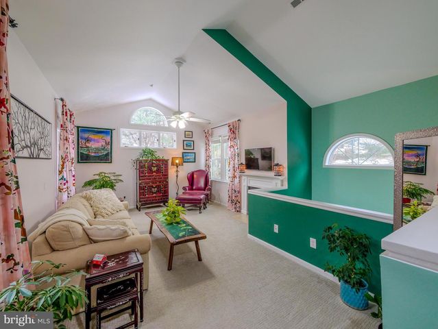 3202 CHARING CROSS, Wilmington, DE 19808