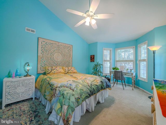 3202 CHARING CROSS, Wilmington, DE 19808