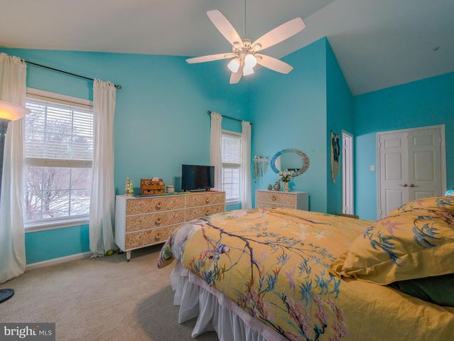 3202 CHARING CROSS, Wilmington, DE 19808