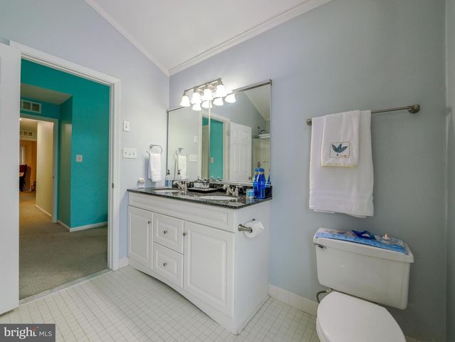 3202 CHARING CROSS, Wilmington, DE 19808