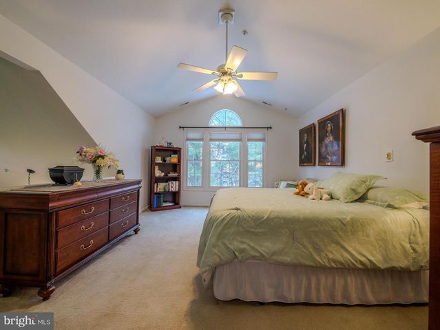 3202 CHARING CROSS, Wilmington, DE 19808