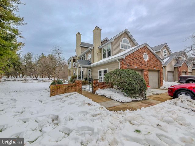 3202 CHARING CROSS, Wilmington, DE 19808