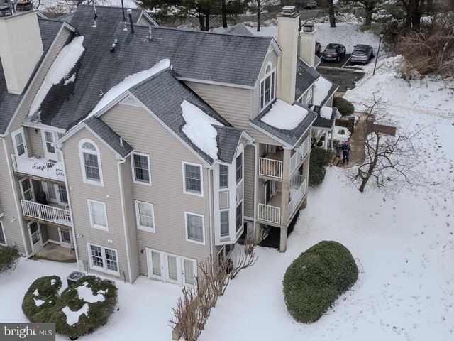 3202 CHARING CROSS, Wilmington, DE 19808