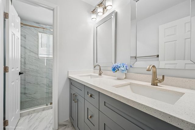 1428 CANARY ISLAND Drive, Weston, FL 33327