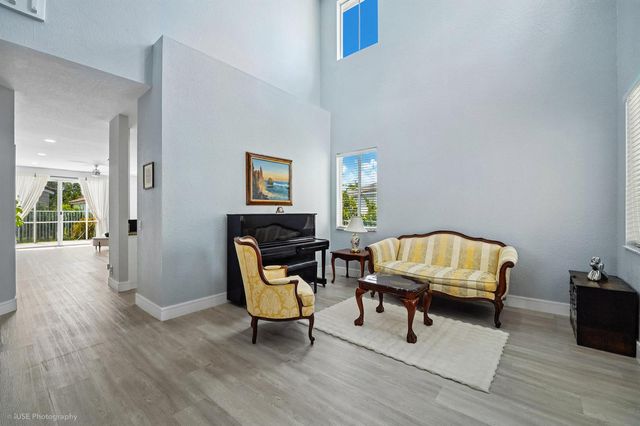 1428 CANARY ISLAND Drive, Weston, FL 33327
