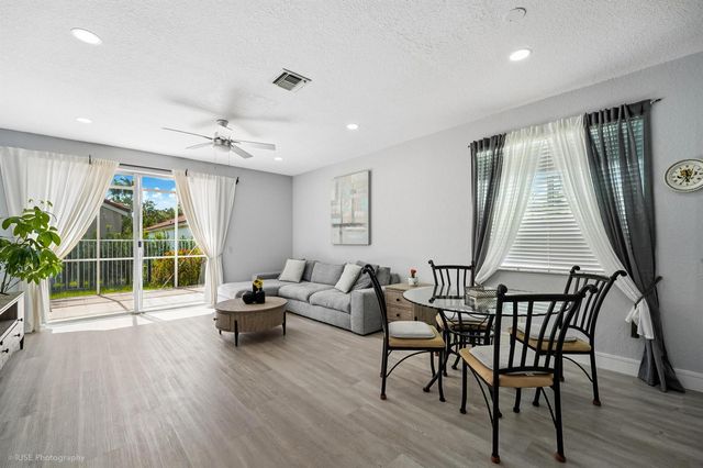 1428 CANARY ISLAND Drive, Weston, FL 33327