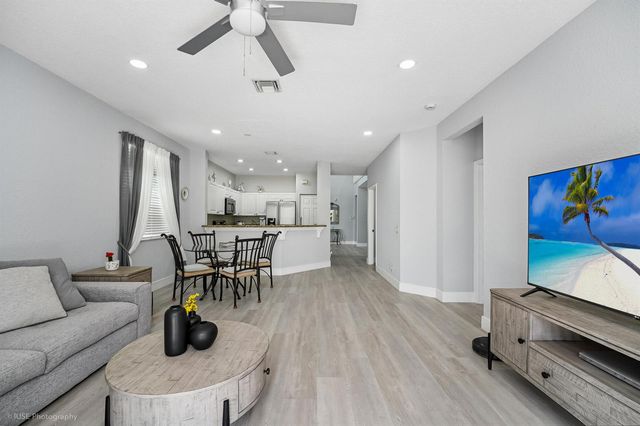 1428 CANARY ISLAND Drive, Weston, FL 33327