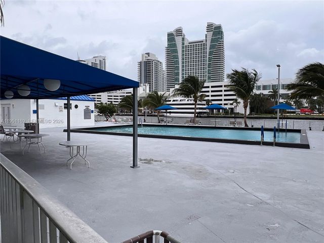 200 Leslie Dr 903, Hallandale Beach, FL 33009