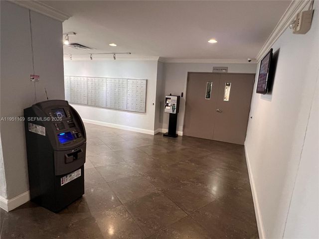 200 Leslie Dr 903, Hallandale Beach, FL 33009