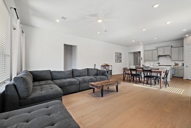 8405 Hubble WALK, Austin, TX 78744