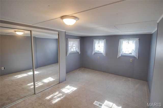 16867 Old Highway 67, Jerseyville, IL 62052