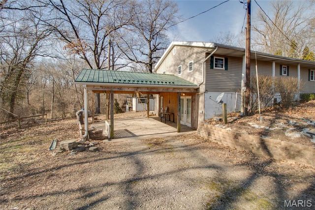 16867 Old Highway 67, Jerseyville, IL 62052