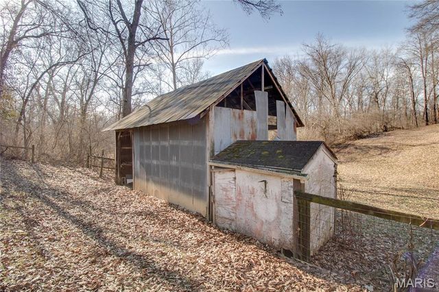 16867 Old Highway 67, Jerseyville, IL 62052