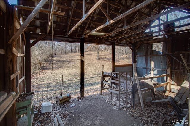 16867 Old Highway 67, Jerseyville, IL 62052