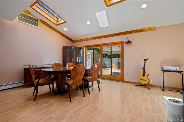 2 Bridge Lane, Hicksville, NY 11801
