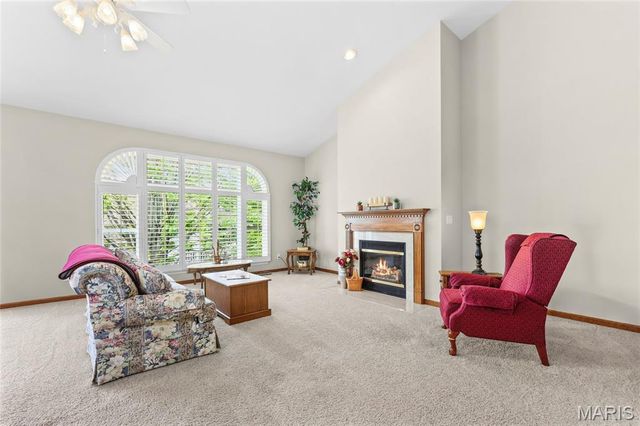 2915 Mac Arthur Drive 31, St Charles, MO 63301