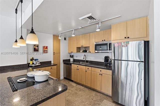 2451 Brickell Ave 2T, Miami, FL 33129