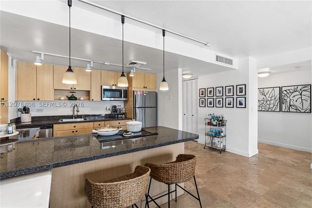 2451 Brickell Ave 2T, Miami, FL 33129