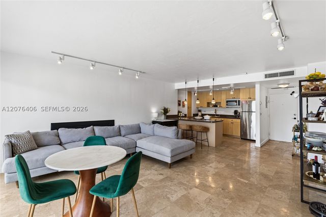 2451 Brickell Ave 2T, Miami, FL 33129