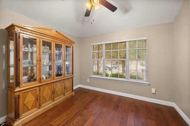 1109 Nighthawk Road, Fort Worth, TX 76108