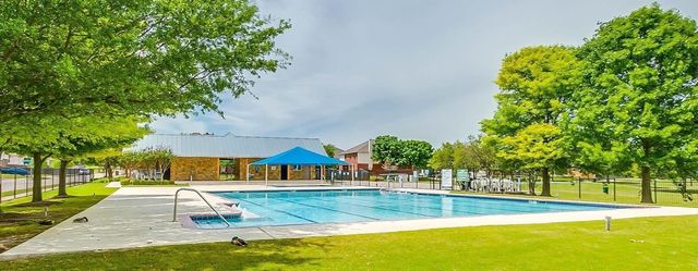 1109 Nighthawk Road, Fort Worth, TX 76108