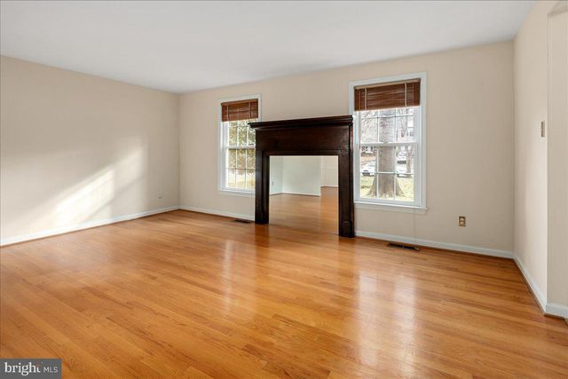 4302 ADRIENNE DR, Alexandria, VA 22309