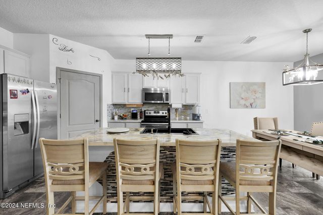 3207 CANYON FALLS Drive, Green Cove Springs, FL 32043