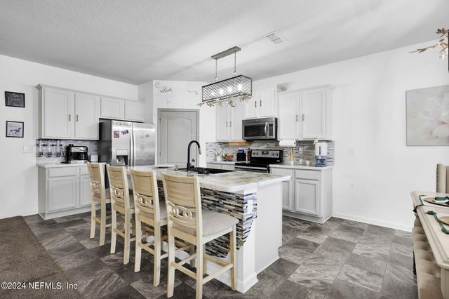 3207 CANYON FALLS Drive, Green Cove Springs, FL 32043