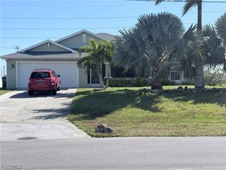 1019 NW 24th PL, Cape Coral, FL 33993