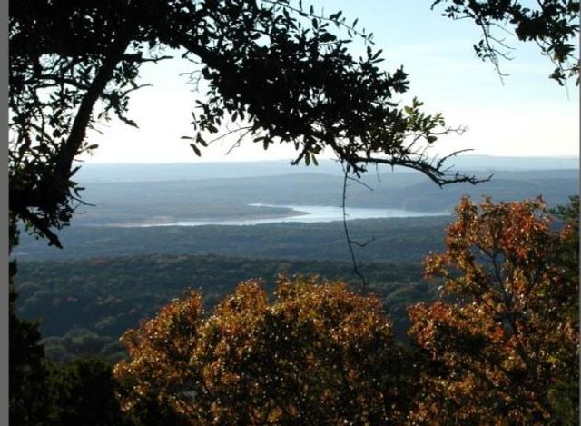 8221 Bar K Ranch RD, Lago Vista, TX 78645