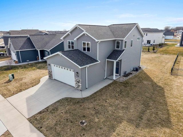 4601 N CHERRYVALE AVENUE, Appleton, WI 54913