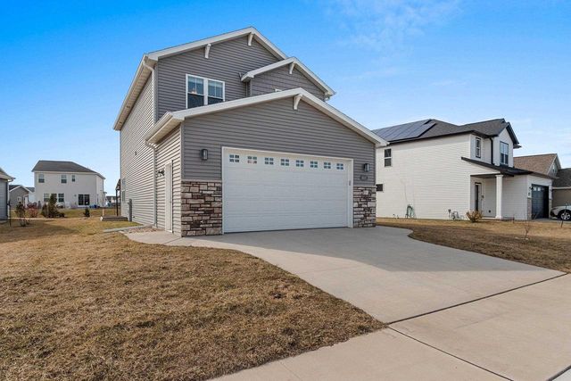 4601 N CHERRYVALE AVENUE, Appleton, WI 54913