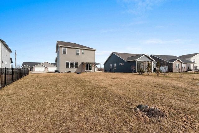 4601 N CHERRYVALE AVENUE, Appleton, WI 54913