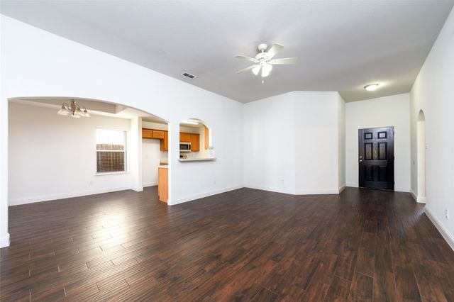 1123 Warrior Drive, Dallas, TX 75253