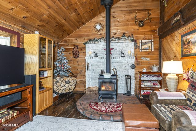 170 Butler Road, Moreau, NY 12828