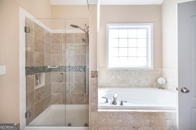 301 Meyers Lake Drive, Warner Robins, GA 31088