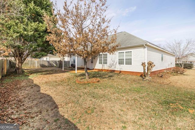 301 Meyers Lake Drive, Warner Robins, GA 31088