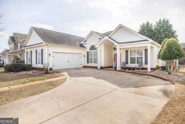 301 Meyers Lake Drive, Warner Robins, GA 31088