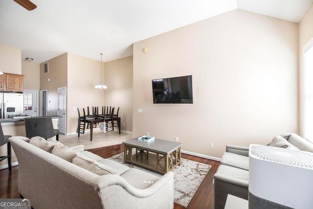 301 Meyers Lake Drive, Warner Robins, GA 31088