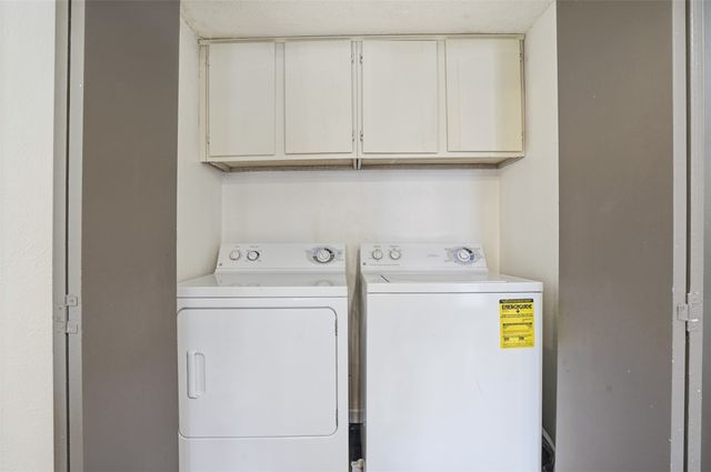 9520 Royal Lane 207, Dallas, TX 75243