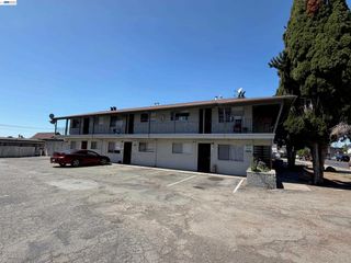 318 Dumont Ave, Hayward, CA 94544